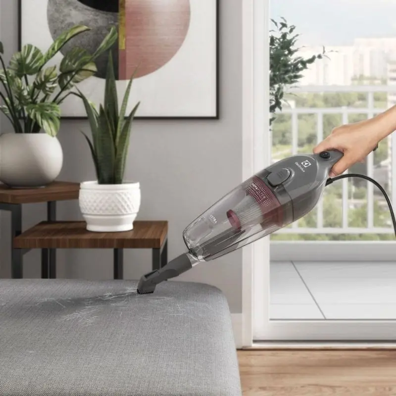 Aspirador de Pó Vertical Electrolux STK15 potente para limpeza diária